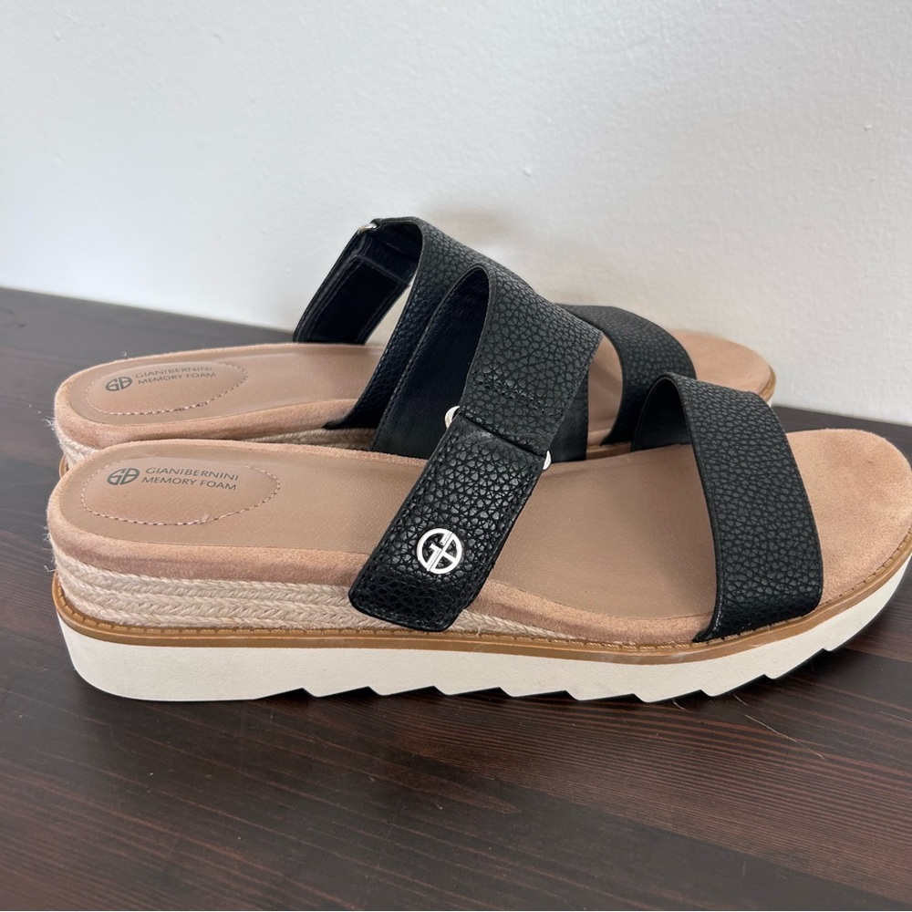 Giani Bernini Women's Bryerr Memory Foam Double Band Wedge Sandals size 11 Black - Picture 7 of 8